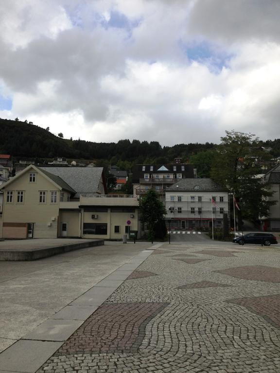 Jibben Hotell Maloy Exterior foto