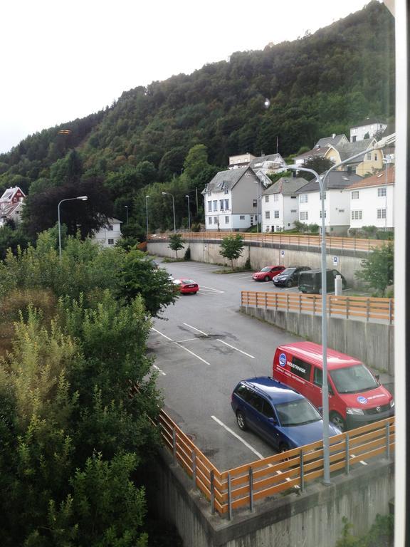 Jibben Hotell Maloy Exterior foto